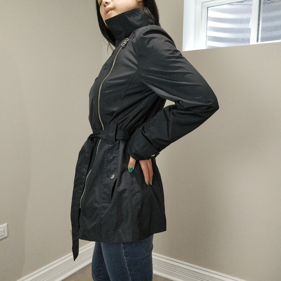 NWOT Chic diagonal zipper tie waist black jacket - Picture 3 of 16